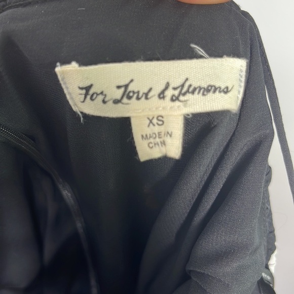 For Love & Lemons 🍋 Shirred Polka Dot Mini XS - Picture 11 of 12